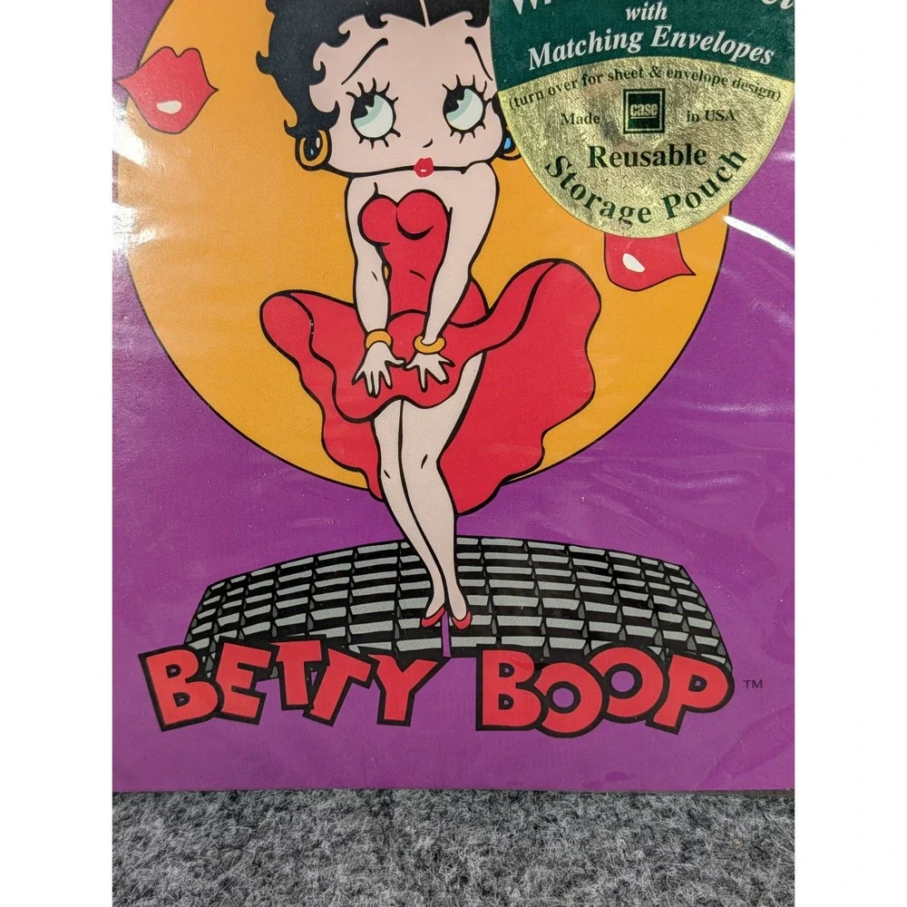 Vintage 2002 Betty Boop Stationery Set Writing Tablet 36 Sheets 12 Envelopes